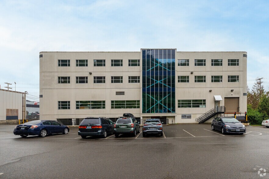 More Photos Of 1430-1438 Elliott Ave W, Seattle Warehouse For Lease