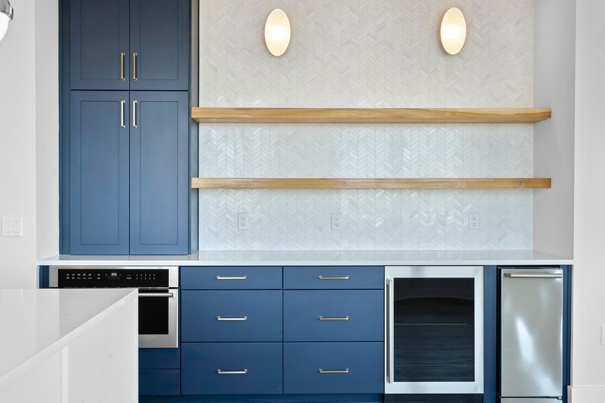 More Photos Of 838 Morrison Dr, Charleston Apartments For Lease