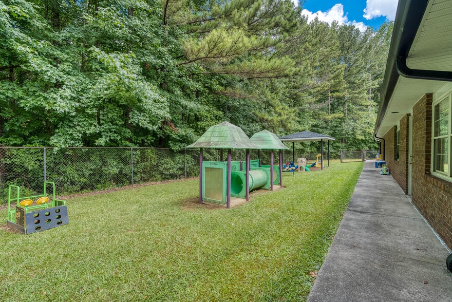 More Photos Of 2081 Mesa Valley Way, Austell Specialty For Sale