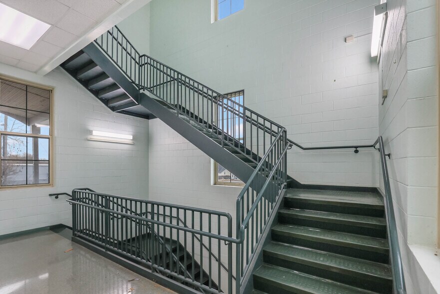 More Photos Of 651 Norwich Rd, Plainfield Schools For Sale