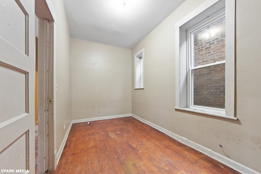 More Photos Of 4800 S Wood St, Chicago Storefront Retail Residential For Sale
