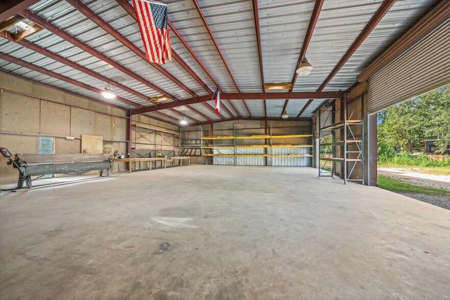 More Photos Of 19962 Lowe Ln, New Caney Manufacturing For Sale