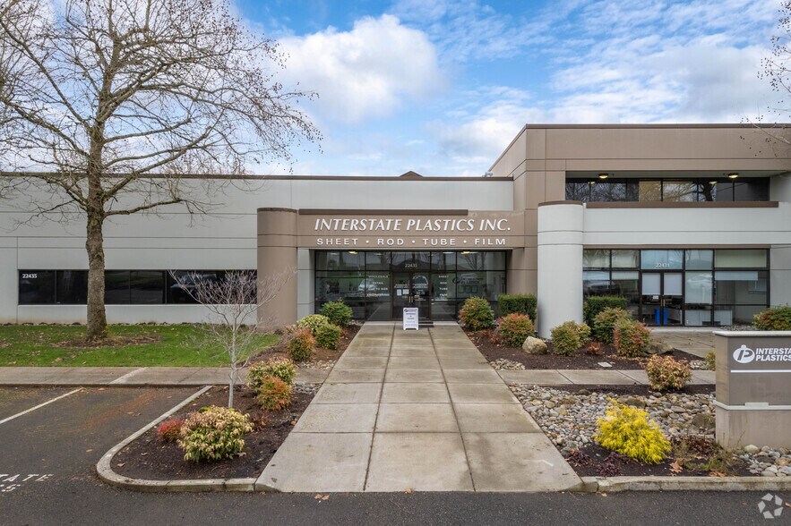 More Photos Of 22613-22627 68th Ave S, Kent Unknown For Lease