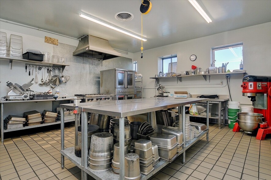 More Photos Of 720 E 50 Hwy, Salida Restaurant For Sale