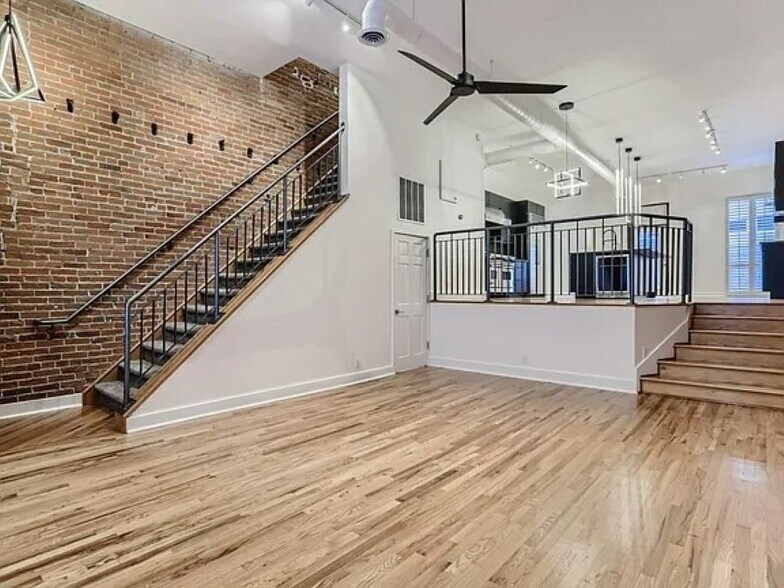 More Photos Of 1748-1750 Blake Street, Denver Flex For Sale