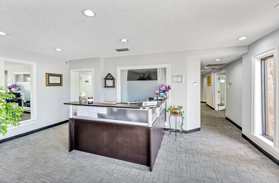 More Photos Of , Euless Office For Sale
