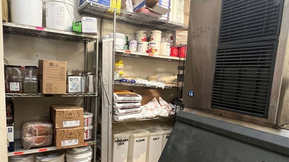 More Photos Of 25598 E Baseline St, San Bernardino Storefront Retail Office For Sale