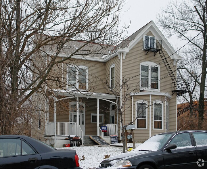 More Photos Of , Cincinnati Multifamily For Sale