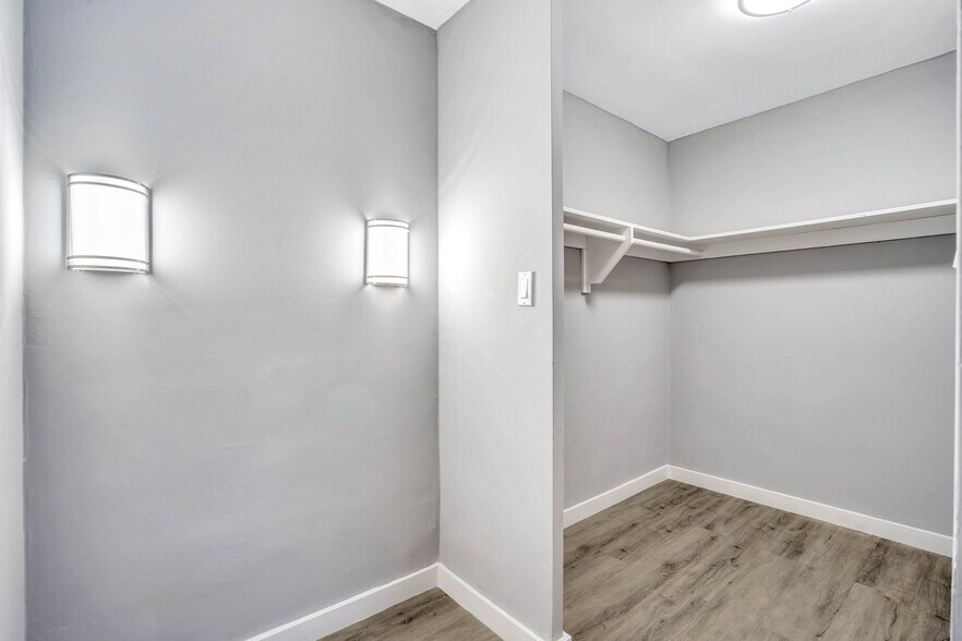 More Photos Of 220 S Lenola Rd, Maple Shade Township Apartments For Sale