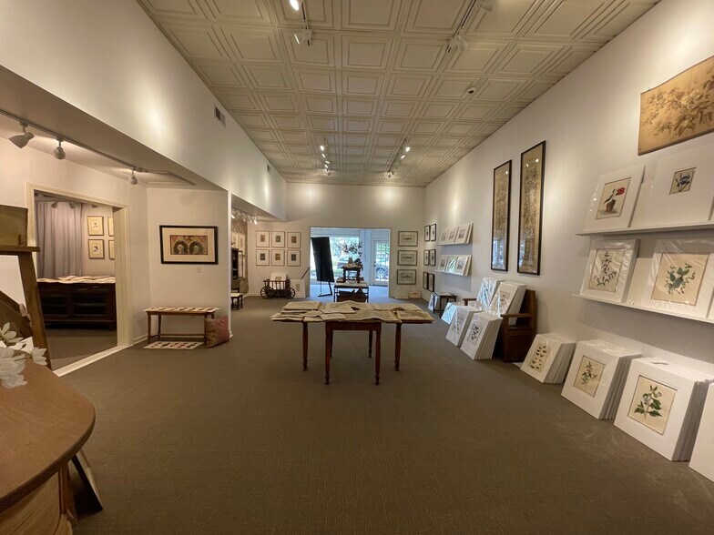 More Photos Of 1903 Cahaba Rd, Mountain Brook Storefront For Lease