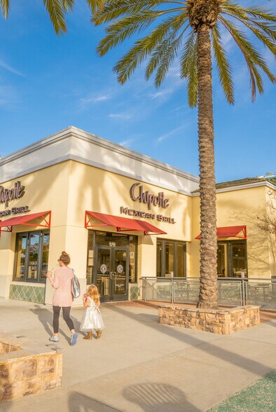 More Photos Of 25 Main St, Vista Unknown For Lease