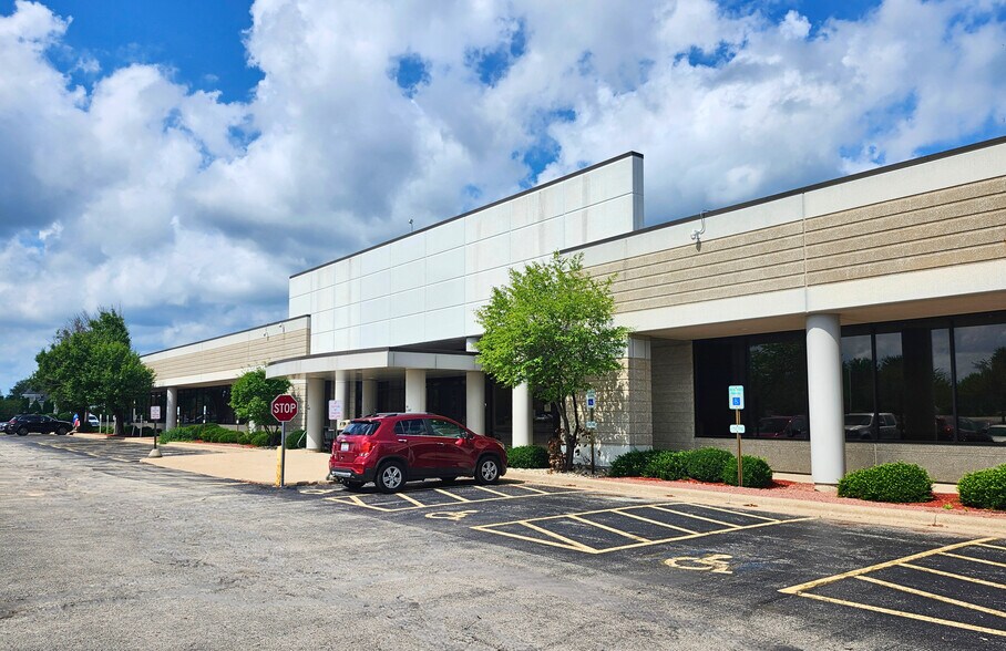 More Photos Of 7180 Spring Brook Rd, Rockford Office For Sale