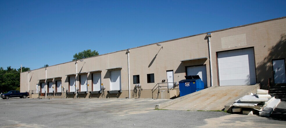 More Photos Of 10 Jewel Dr, Wilmington Warehouse For Lease