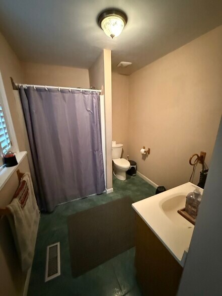 More Photos Of 2113 Wrightsville Ave, Wilmington Flex For Sale