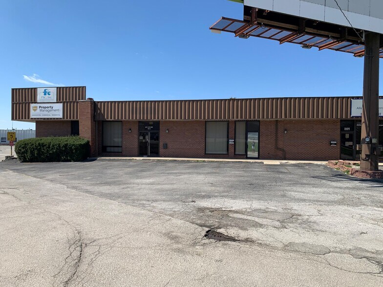 More Photos Of 3100-3102 S 24th St, Kansas City Storefront Retail Office For Lease