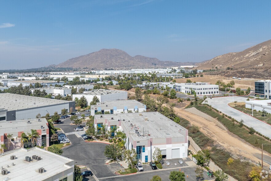 More Photos Of 815 Marlborough Ave, Riverside Research And Development For Lease