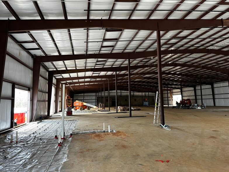 More Photos Of 630 Wofford St, Spartanburg Warehouse For Lease