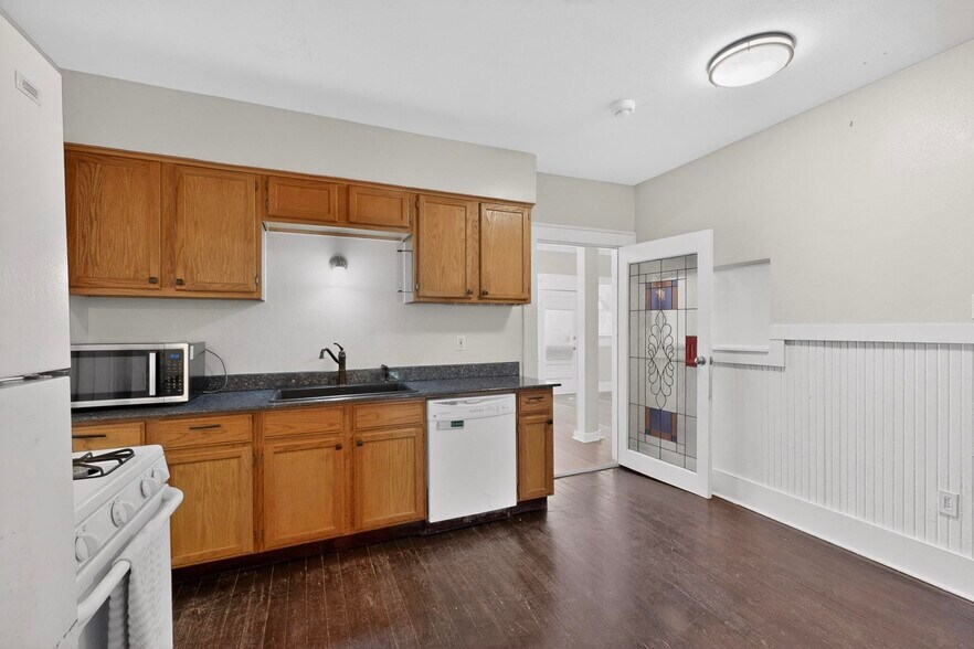 More Photos Of 78 San Marcos St, Austin Office Residential For Lease