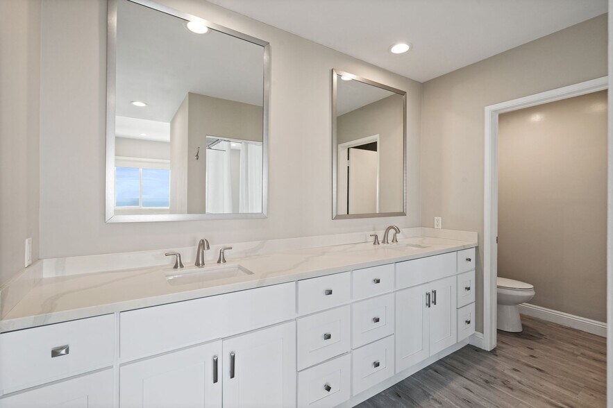 More Photos Of 18103 Coastline Dr, Malibu Apartments For Sale