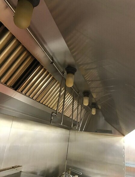 More Photos Of 2360 Pulaski Hwy, North East Restaurant For Sale