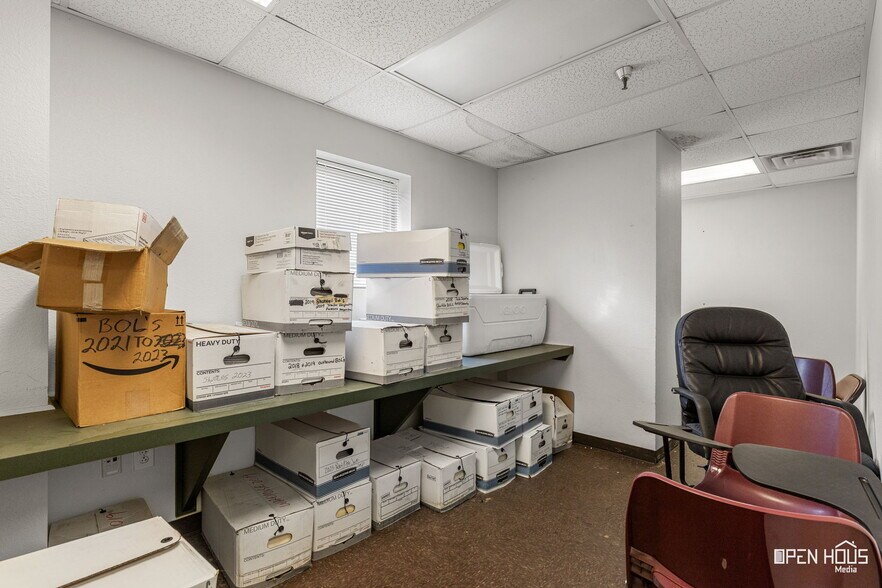 More Photos Of 208 Randy Dr, Wichita Falls Warehouse For Sale
