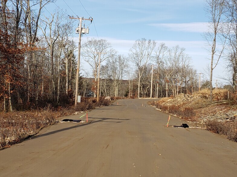 More Photos Of 50 Alton Bradford Rd, Hopkinton Land For Lease