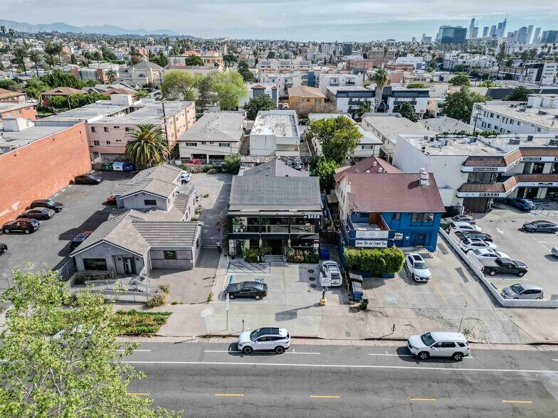 More Photos Of 228 S Oxford Ave, Los Angeles Restaurant For Sale