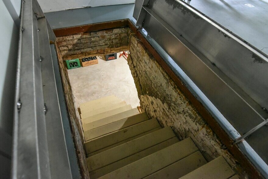 More Photos Of 827 Philadelphia Ave, Chambersburg Specialty For Sale