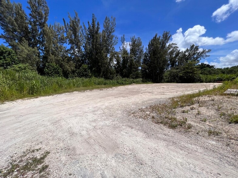 More Photos Of 29055 SW 107th Ave, Homestead Warehouse For Lease