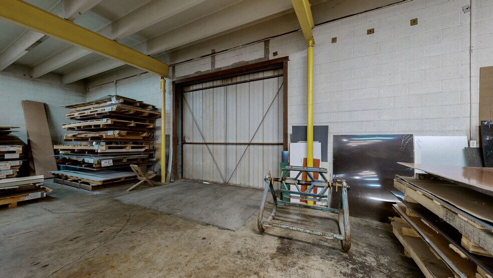 More Photos Of 405 Industrial Dr, Mount Juliet Warehouse For Sale