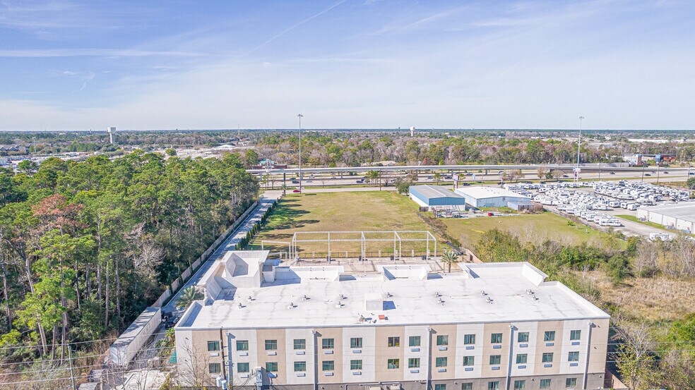 More Photos Of 14380 North Fwy, Houston Land For Sale