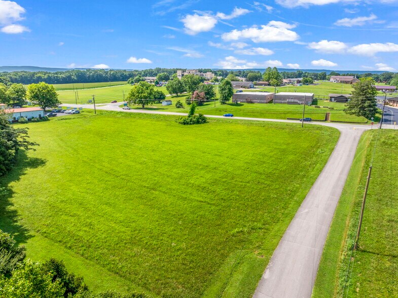 More Photos Of College St S, Winchester Land For Sale
