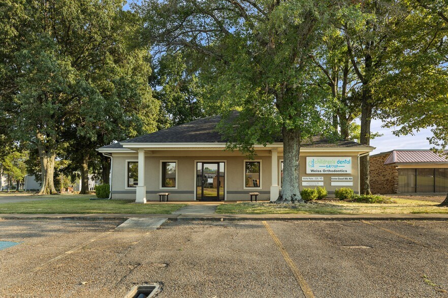 More Photos Of 316 W Tyler Ave, West Memphis Medical For Lease