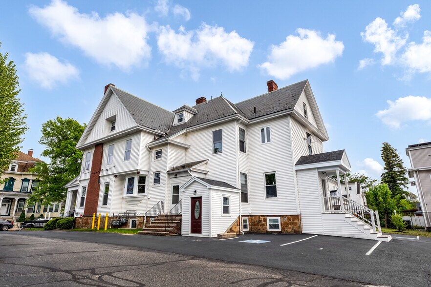 More Photos Of 180 Jackson St, Lawrence Office For Lease
