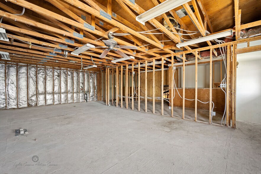 More Photos Of 200 E 19th St, Bakersfield Manufacturing For Sale