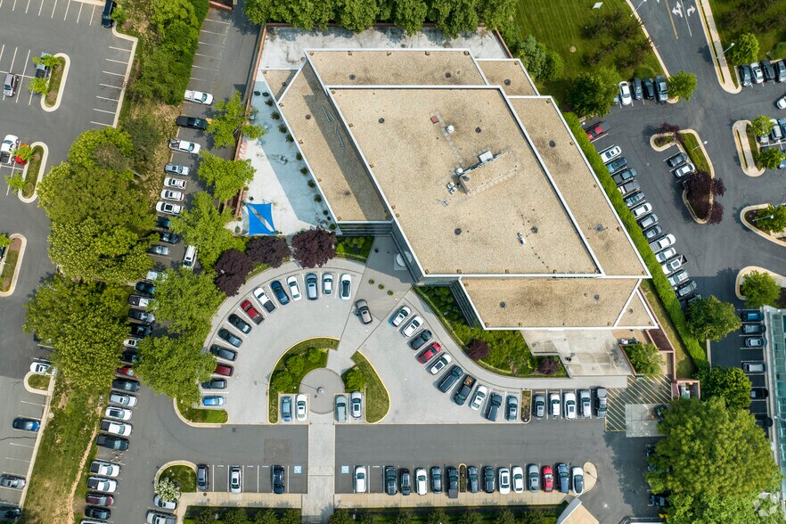 More Photos Of 11107 Sunset Hills Rd, Reston Medical For Lease