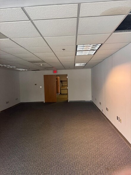 More Photos Of 800 Bloomfield Ave, Nutley Apartments For Lease