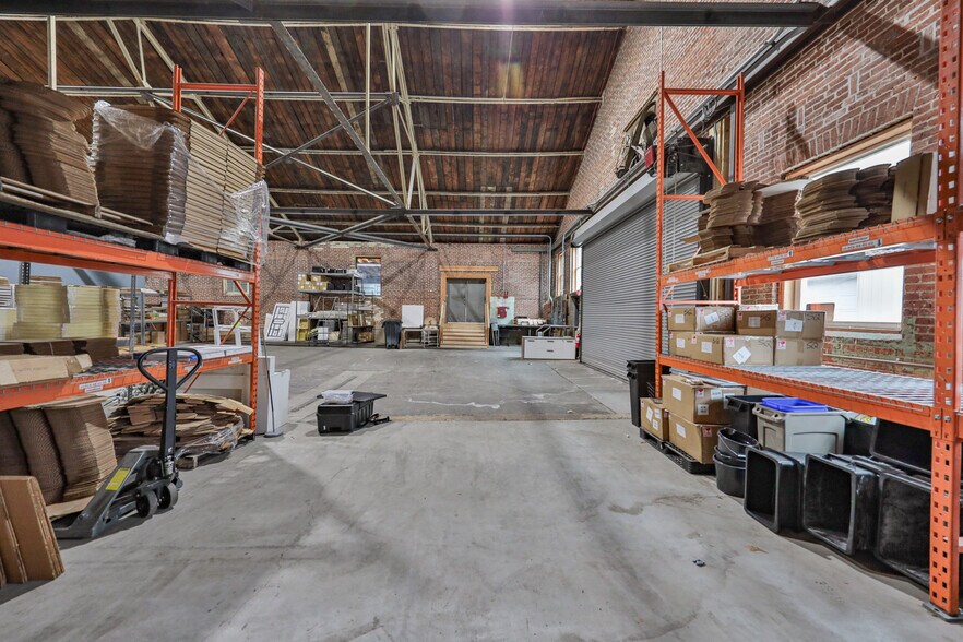 More Photos Of 913-925 Northampton St, Easton Storefront For Sale