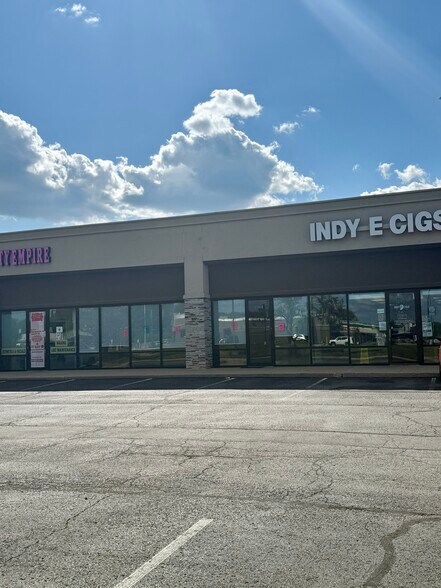 More Photos Of 7102-7134 Woodland Dr, Indianapolis Storefront For Lease