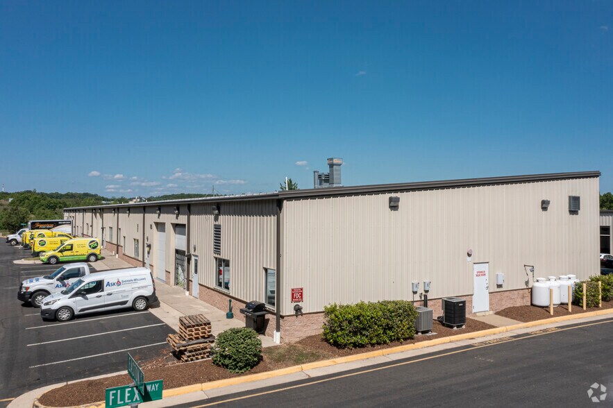 More Photos Of 20 Rawlings Pl, Fredericksburg Warehouse For Lease
