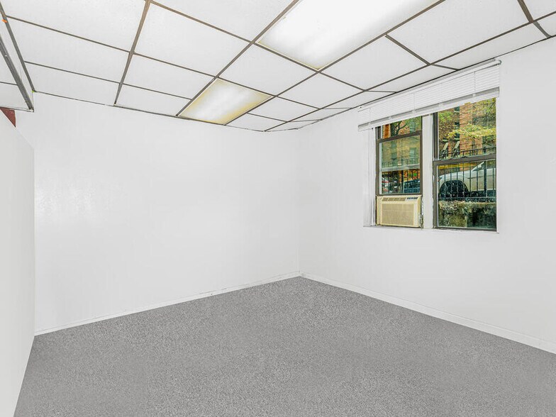 More Photos Of 665 Thwaites Pl, Bronx Apartments For Lease