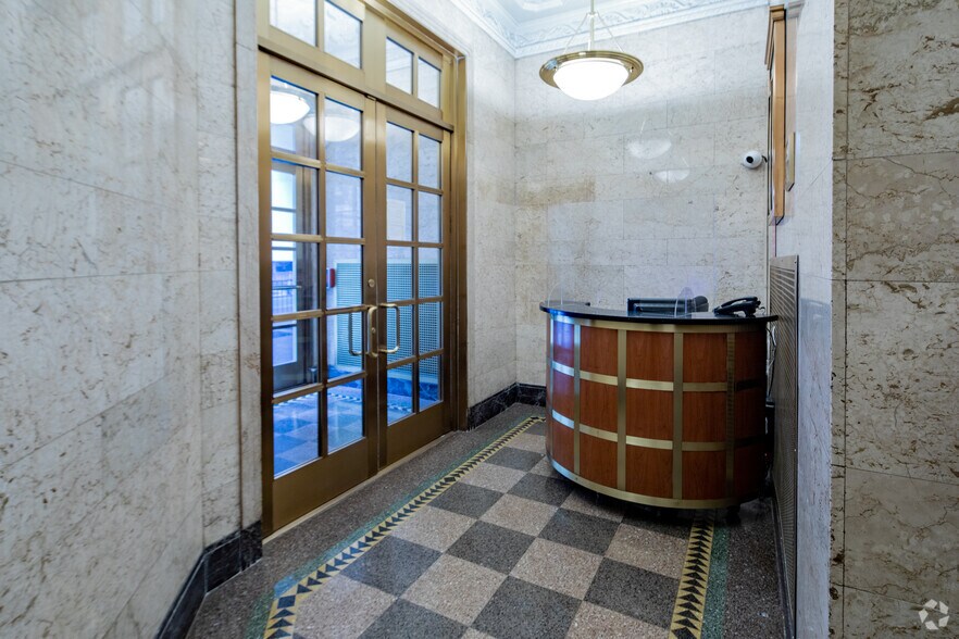 More Photos Of 589 Eighth Ave, New York Loft Creative Space For Lease