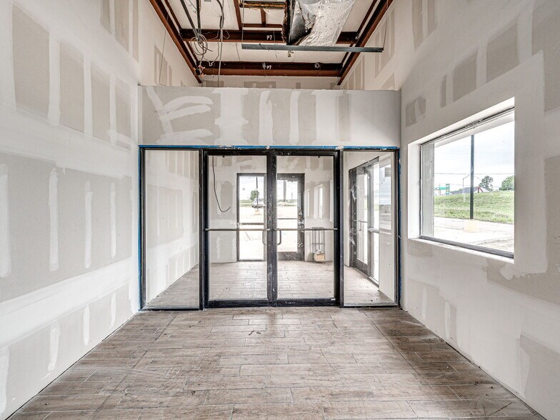 More Photos Of 4903 N Harrison St, Shawnee Restaurant For Sale