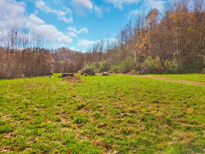 More Photos Of 1960 US Highway-23, Wittensville Land For Sale