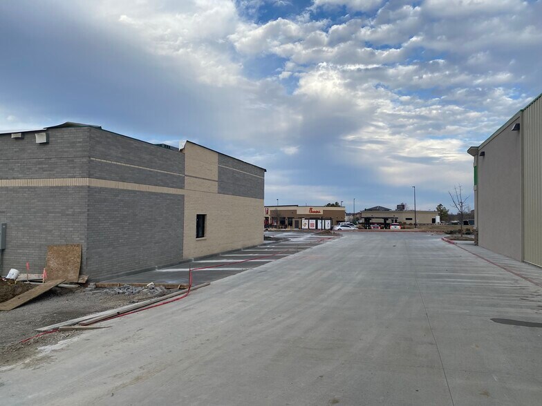 More Photos Of 12190 S Waco Ave, Glenpool General Retail For Lease