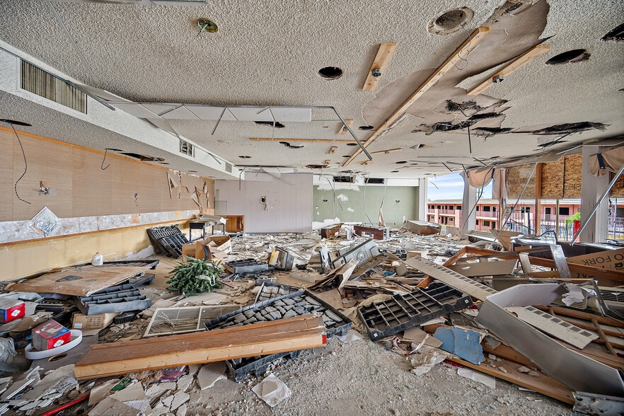 More Photos Of 2001 N Hudson Ave, Pueblo Hotel For Sale