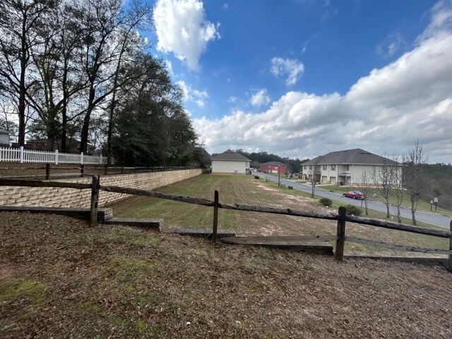 More Photos Of 000 Pearl Street, Crestview Land For Sale