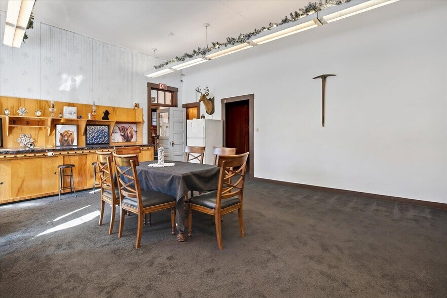 More Photos Of 66 Duttonsville School dr, Cavendish Specialty For Sale