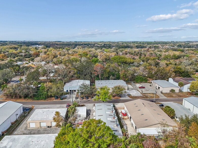 More Photos Of 1060 Harbor Lake Dr, Safety Harbor Light Manufacturing For Sale