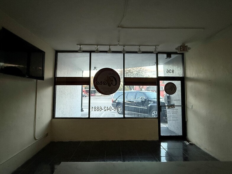 More Photos Of 928-936 N Federal Hwy, Hollywood Storefront Retail Office For Lease